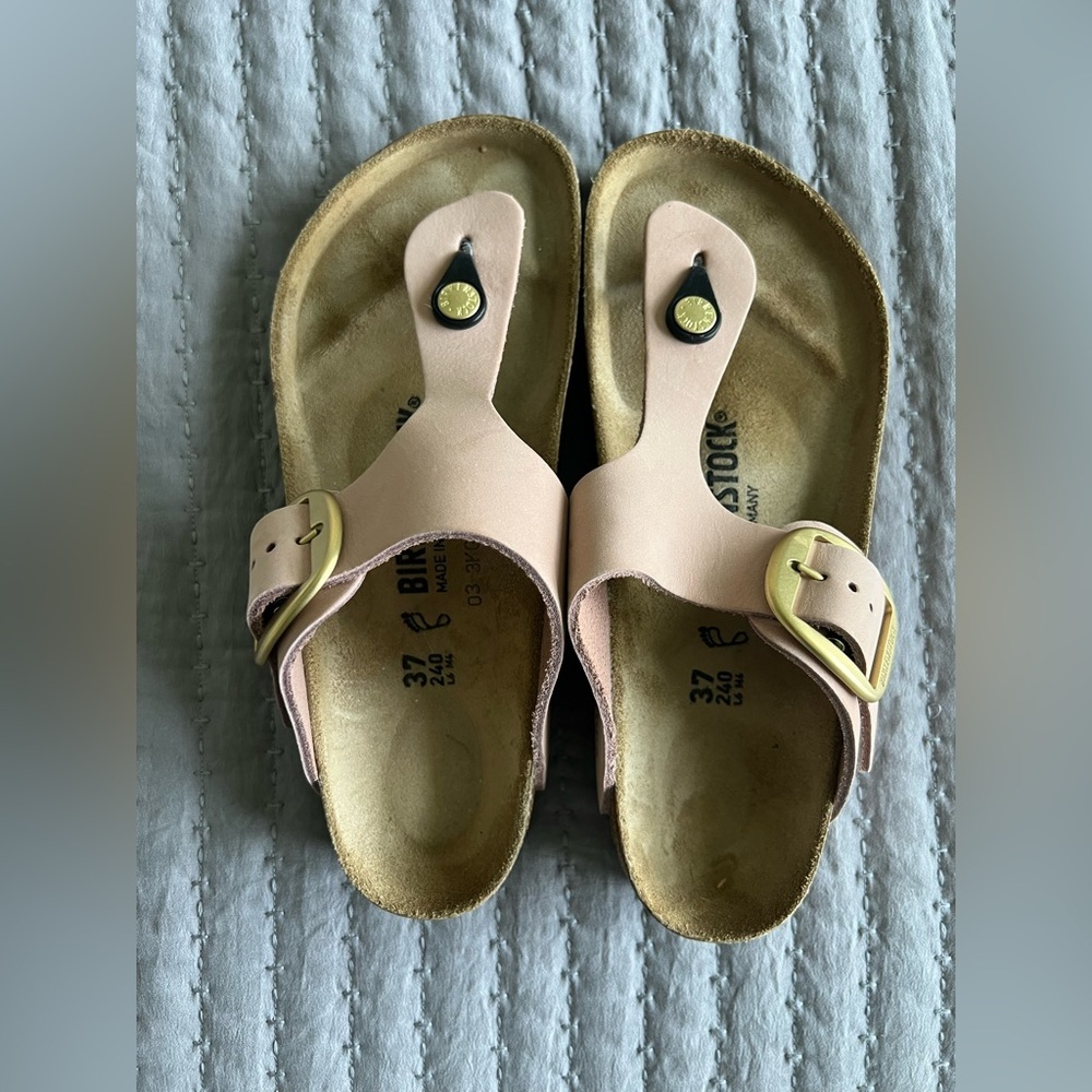 Birkenstock Gizeh Big Buckle Nubuk Leather - Soft Pink 37